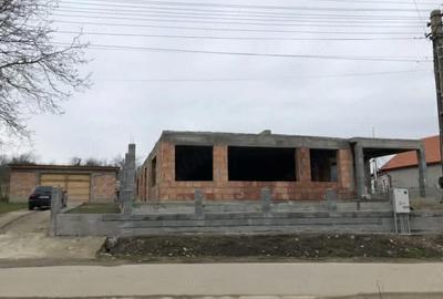 Casă cu Teren 22 Mp în Sălăjeni - 4
