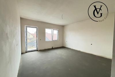 Casă individuală cu 4 camere cu Canalizare în Exterior Est - 8