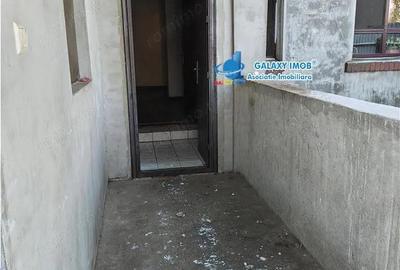 Apartament cu 3 camere decomandat în Chitila - 4