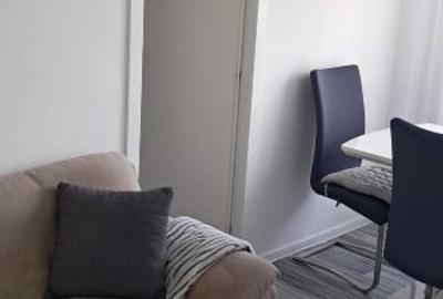 Apartament cu 2 camere nedecomandat, mobilat în Tomis Nord - 2