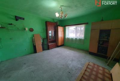 Casă cu 4 camere cu Teren 2208 Mp în Folea