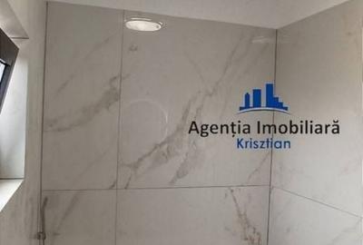Casă cu 4 camere decomandat în Mărtinești