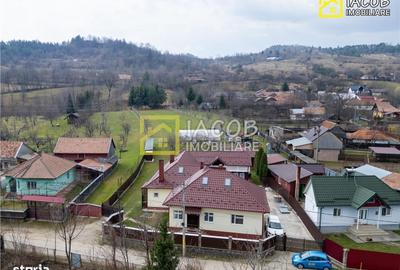 Casă cu 4 camere decomandat cu Teren 3762 Mp în Coman - 6