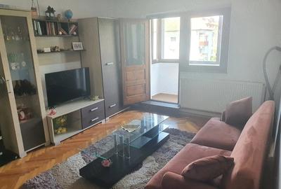 Apartament cu 2 camere semidecomandat în Girocului - 1