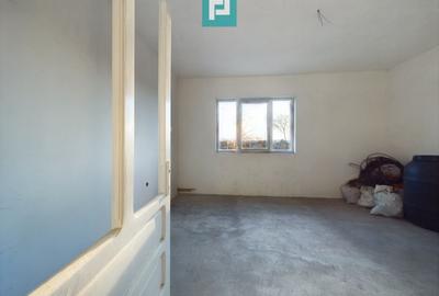 Casă cu 4 camere în Gai