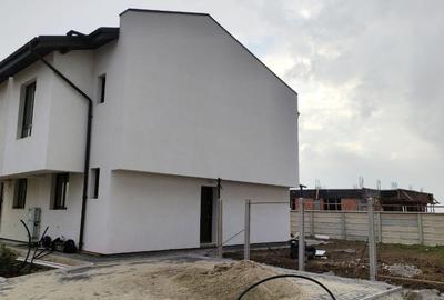 Casă cu 3 camere cu Canalizare în Sud - 3
