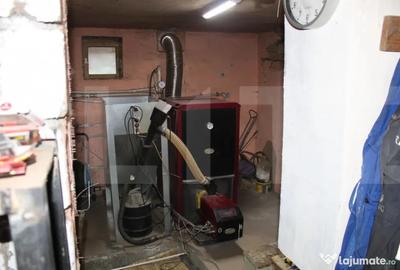 Casă cu 7 camere cu Teren 1580 Mp în Central - 5