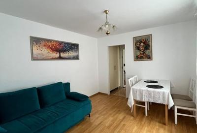 Apartament cu 2 camere semidecomandat, mobilat în Central