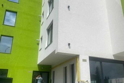 Apartament cu 2 camere decomandat în Exterior Vest