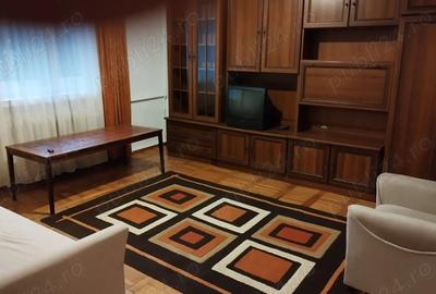 Apartament cu 2 camere decomandat în Universității