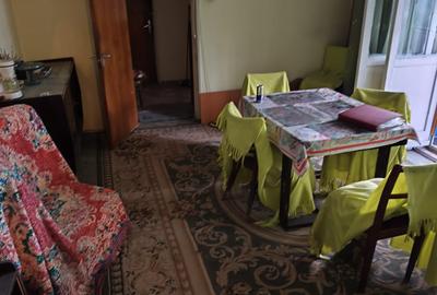 Apartament cu 3 camere semidecomandat în Titan - 1