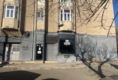 Spațiu comercial, de 50 mp, în Central - 1