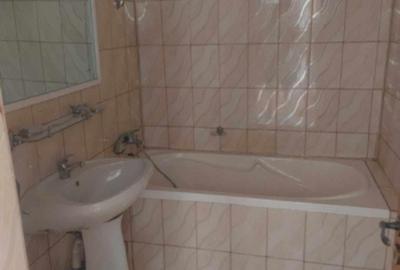 Apartament cu 2 camere decomandat în Micro 12 - 7