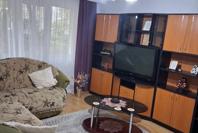 Apartament cu 2 camere semidecomandat în Mircea cel Bătrân