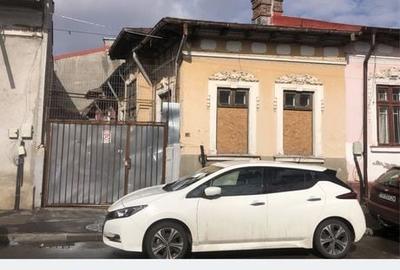 Casă cu 3 camere cu Teren 60 Mp în Unirii