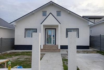 Casă cu Teren 210 Mp în Central - 3