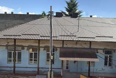 Casă cu 3 camere cu Teren 290 Mp în Central - 3