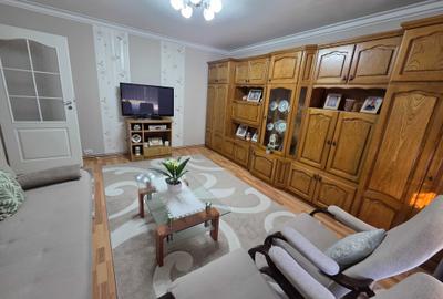 Apartament cu 3 camere decomandat în Central - 2