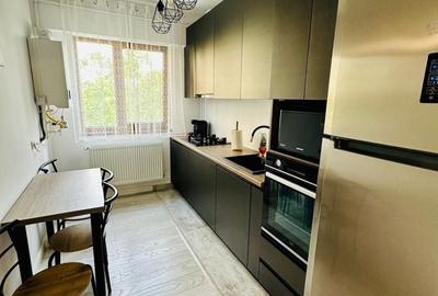 Apartament cu 2 camere decomandat în 1 Mai - 2