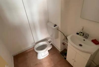 Spațiu comercial, de 28 mp, în Central
