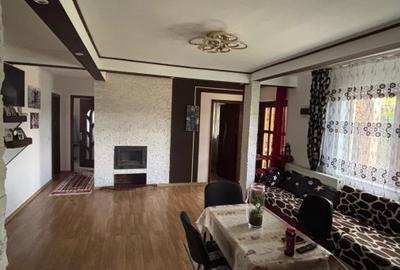 Casă cu 4 camere în Prisăcani - 2