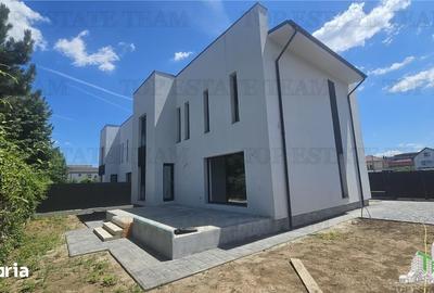 Casă cu 4 camere cu Teren 328 Mp în Central - 3