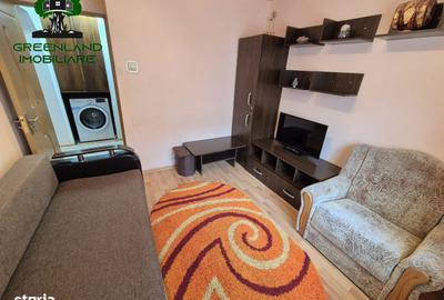 Apartament cu 3 camere decomandat în Podul de Fier - 2