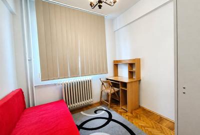 Apartament cu 3 camere semidecomandat în Gheorgheni