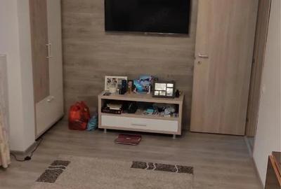 Apartament cu 2 camere decomandat în Titan