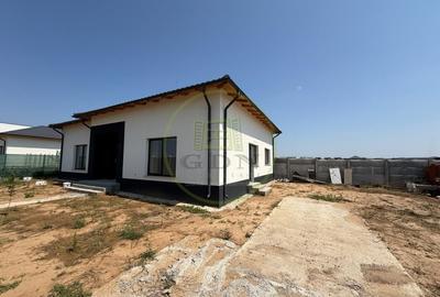 Casă individuală cu 4 camere cu Teren 412 Mp în Preajba - 1