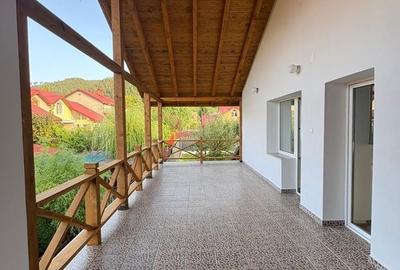 Casă cu 4 camere cu Teren 461 Mp în Bunloc