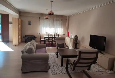 Apartament cu 4 camere decomandat, mobilat în Nord