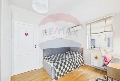 Apartament cu 4 camere semidecomandat, mobilat în P-ța Unirii - 6