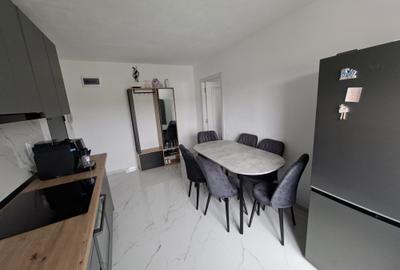 Apartament cu 2 camere decomandat în Central - 2