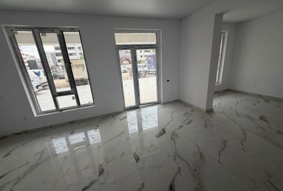 Spațiu comercial, de 40 mp, în Roșu