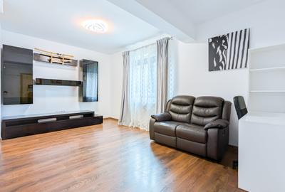 Apartament cu 2 camere nedecomandat în Tractorul