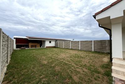 Duplex cu 4 camere cu Teren 330 Mp în Torontalului - 2