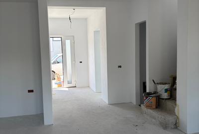 Duplex cu 4 camere cu Canalizare în Ghiroda - 5