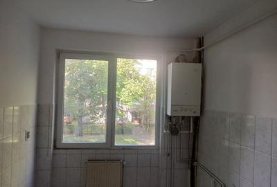 Apartament cu 3 camere semidecomandat în Central - 7