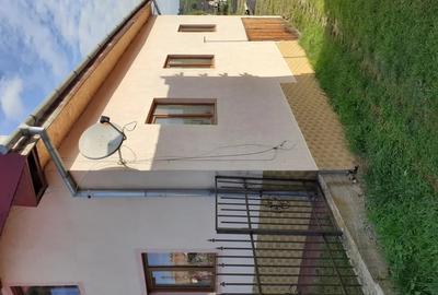Casă cu 5 camere în Central - 2