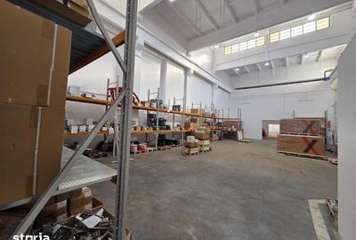 Spațiu comercial, de 600 mp, în Central - 4