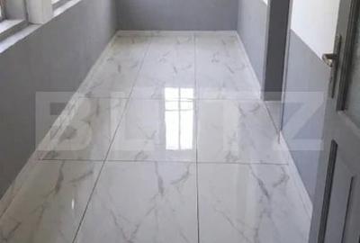 Casă cu Teren 1437 Mp în Central