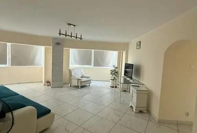 Apartament cu 3 camere decomandat în Alba Iulia