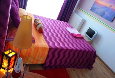 Apartament cu 2 camere decomandat în Noua