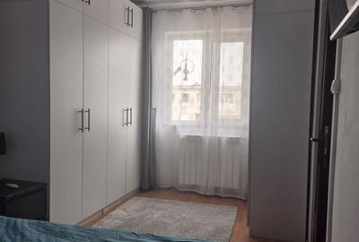 Apartament cu 2 camere semidecomandat în Craiovița Nouă - 1