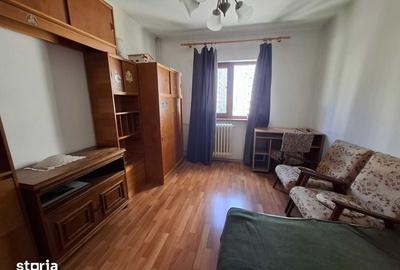 Garsonieră decomandată în Militari