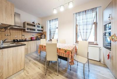 Apartament cu 3 camere semidecomandat, mobilat în Central - 2