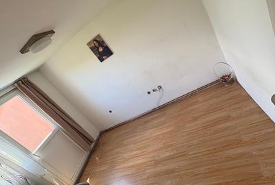 Casă cu 5 camere cu Teren 132 Mp în Mihai Bravu - 7