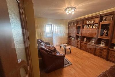Apartament cu 3 camere decomandat în Micro 11 - 3