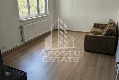 Apartament cu 2 camere semidecomandat, mobilat în Lipovei